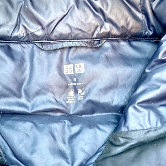 Uniqlo Ultra Light Down Jacket (Men’s Small) - Picture 4 of 9